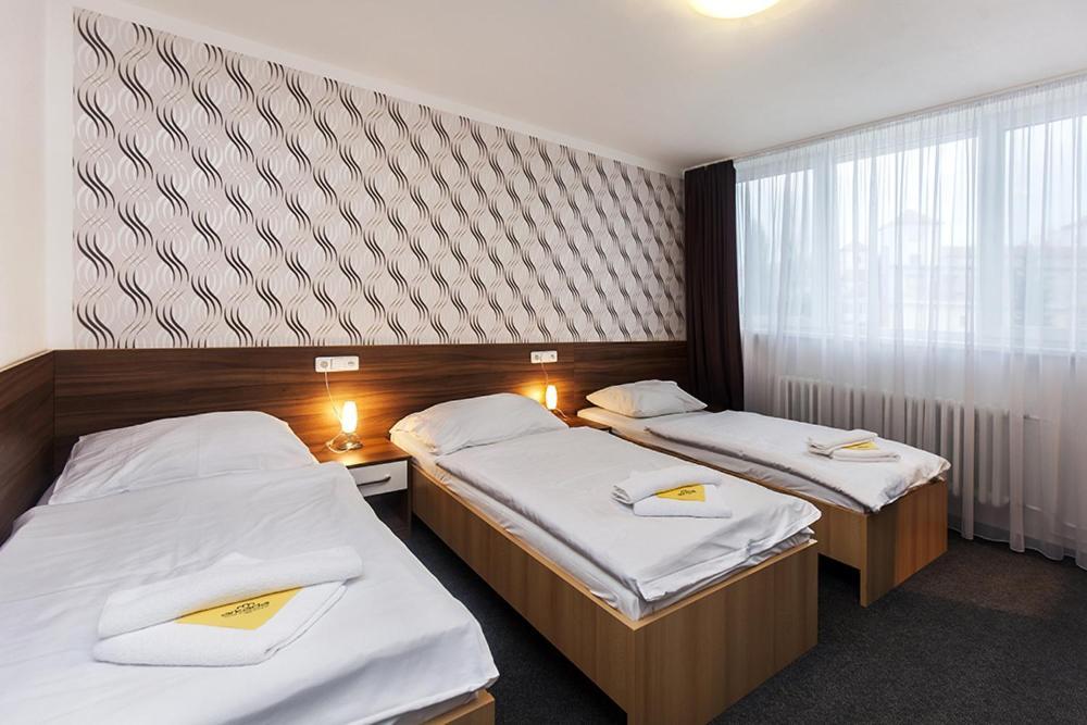 Arkada Hotel Bučovice Zewnętrze zdjęcie