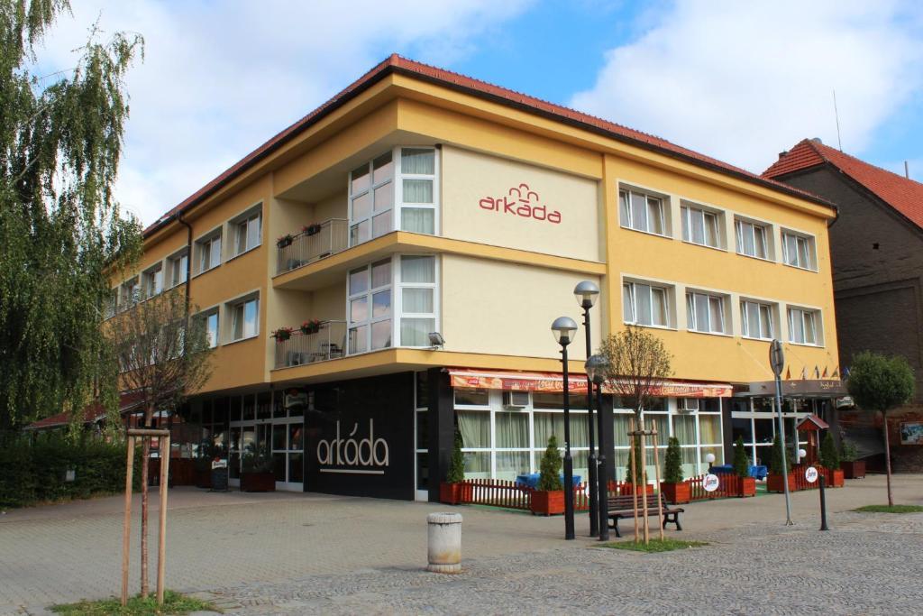 Arkada Hotel Bučovice Zewnętrze zdjęcie